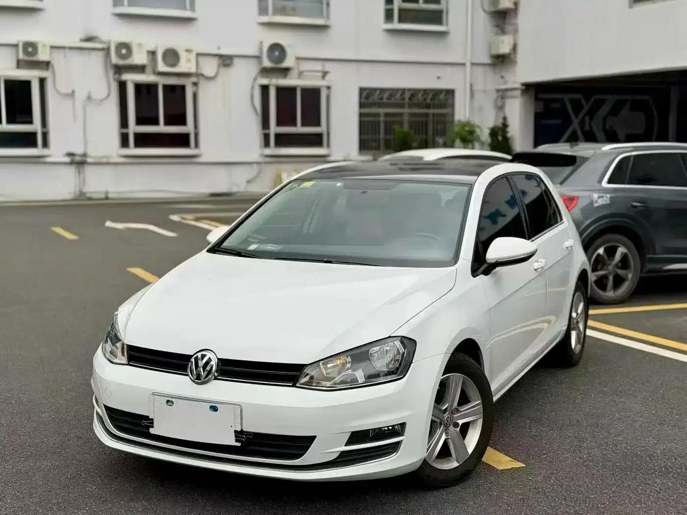 2016 Golf 1.6L Automatic Comfort — миниатюра 1