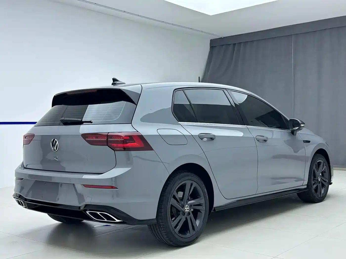 2023 Golf 280TSI DSG R-Line Lite — миниатюра 6