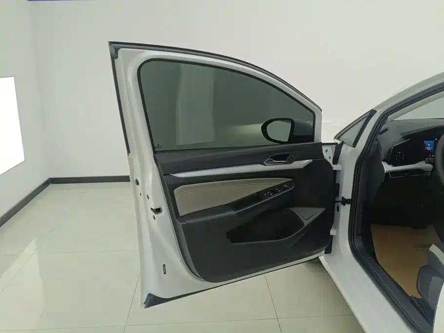 2023 Golf Facelift 280TSI DSG Pro — миниатюра 7