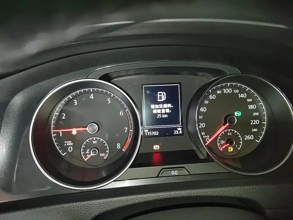 2018 Golf 230TSI Automatic Luxury — миниатюра 12