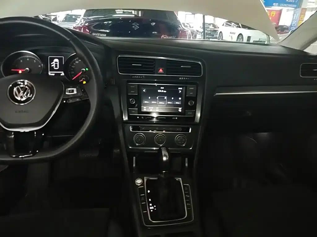 2018 Golf 230TSI Automatic Luxury — миниатюра 13