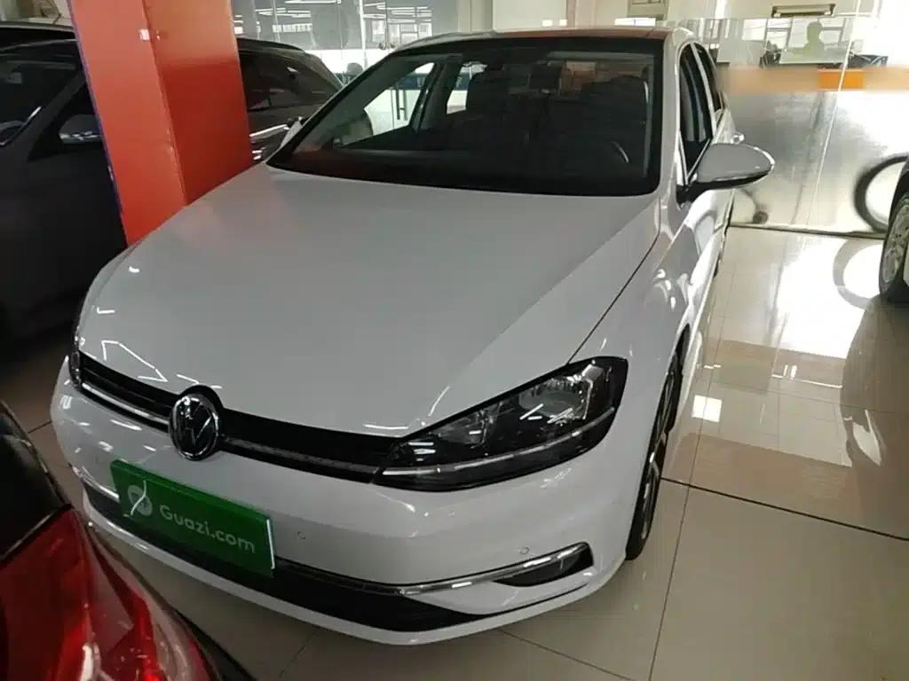 2018 Golf 230TSI Automatic Luxury — миниатюра 3