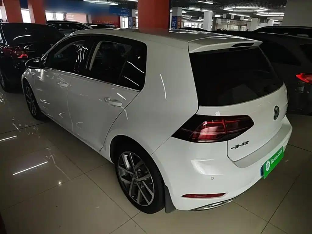 2018 Golf 230TSI Automatic Luxury — миниатюра 5