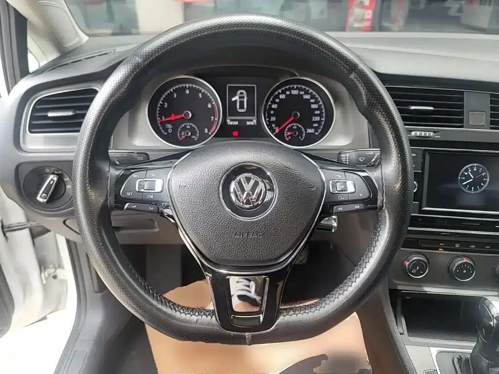 2016 Golf 230TSI Automatic Comfort — миниатюра 11