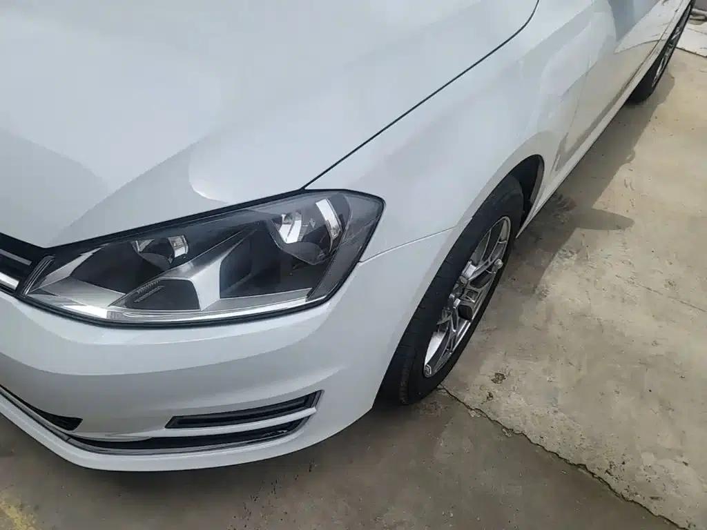 2016 Golf 230TSI Automatic Comfort — миниатюра 24