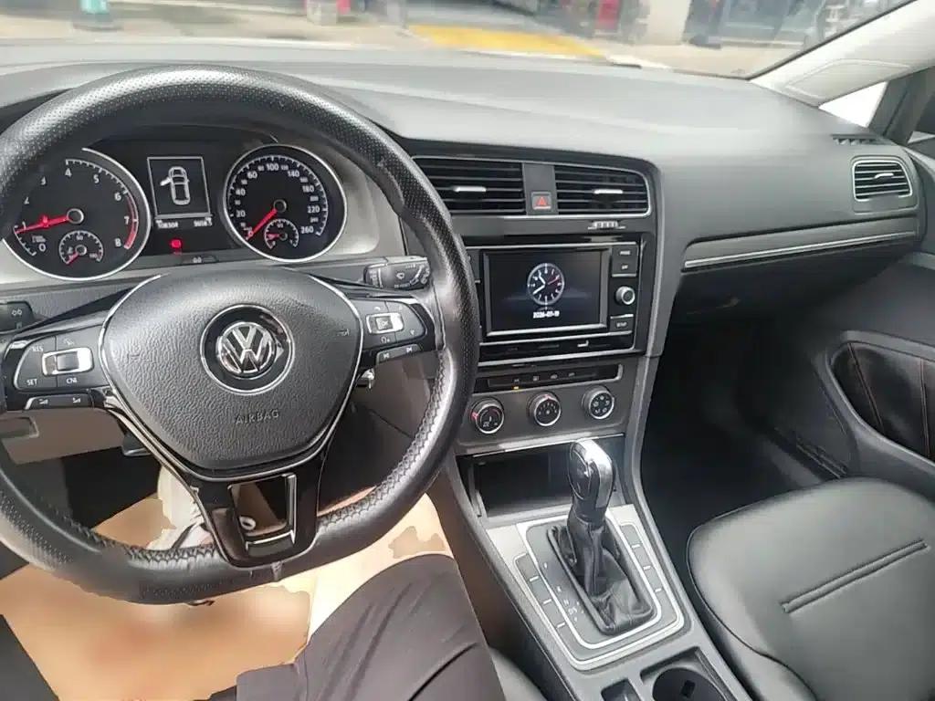 2016 Golf 230TSI Automatic Comfort — миниатюра 10