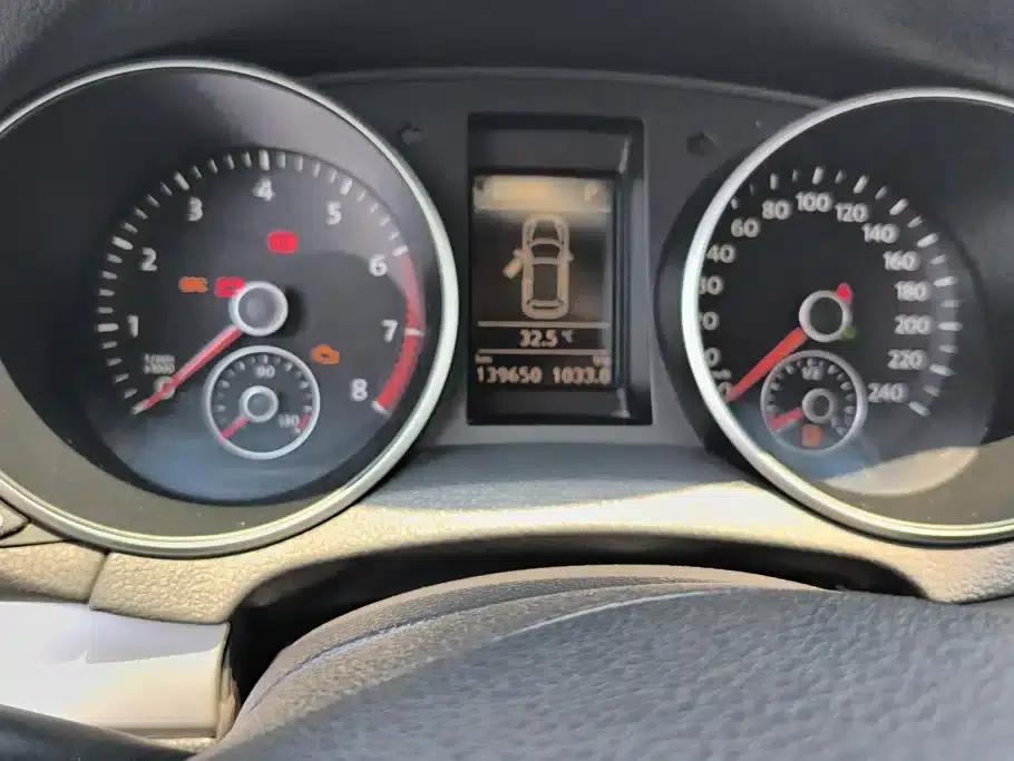 2011 Golf 1.4TSI Luxury Touring Edition (Imported) — миниатюра 14