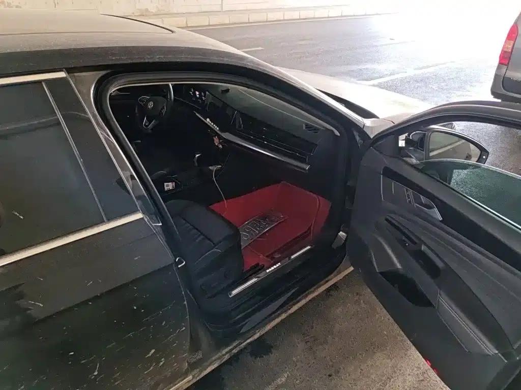 2022 Passat 330TSI Luxury Edition — миниатюра 20