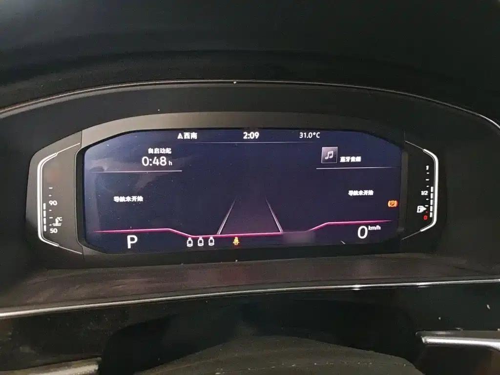 2022 Passat 330TSI Luxury Edition — миниатюра 4