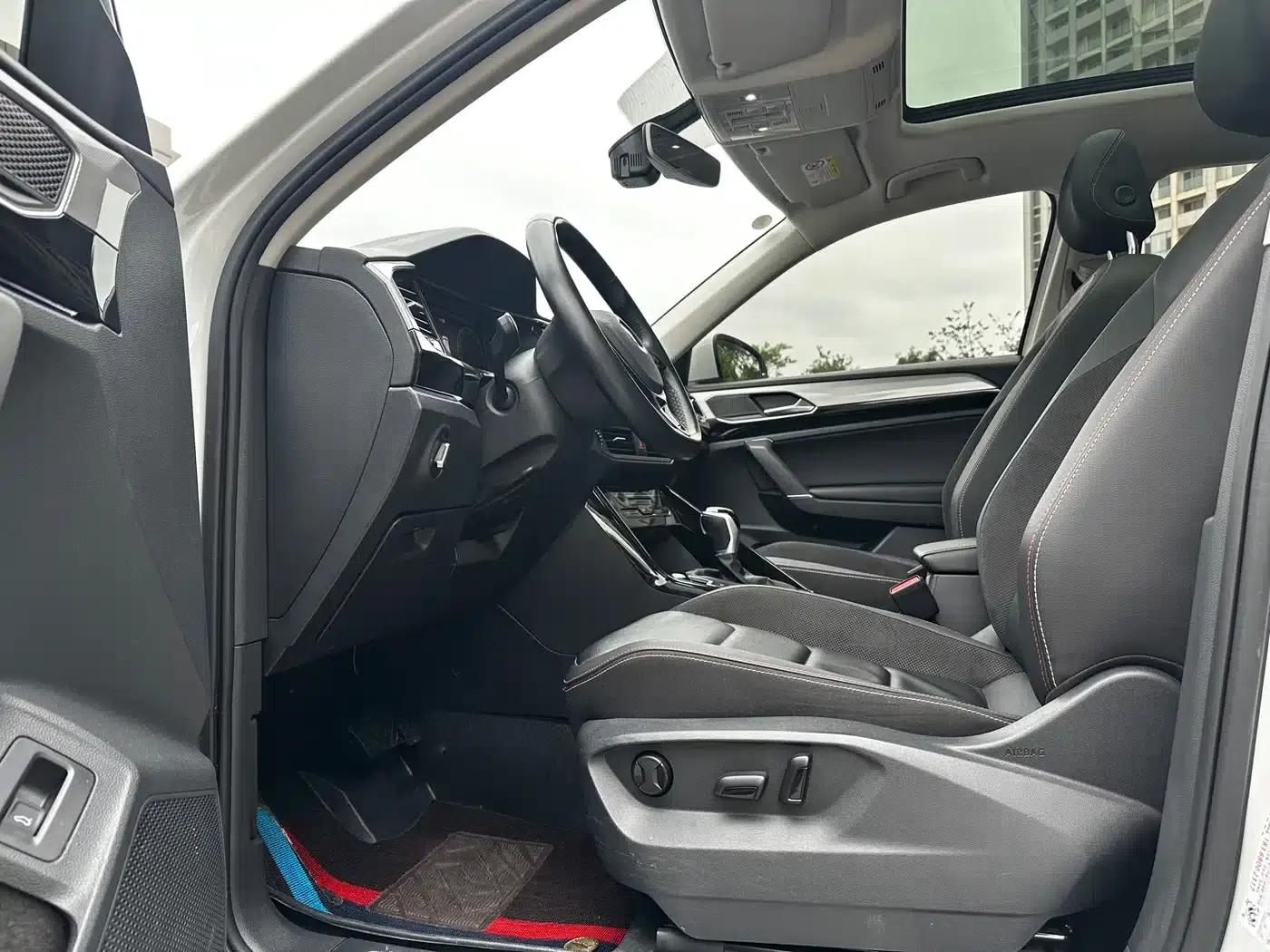 Tayron 2022 330TSI 2WD Luxury Intelligent Connected Edition Plus — миниатюра 6
