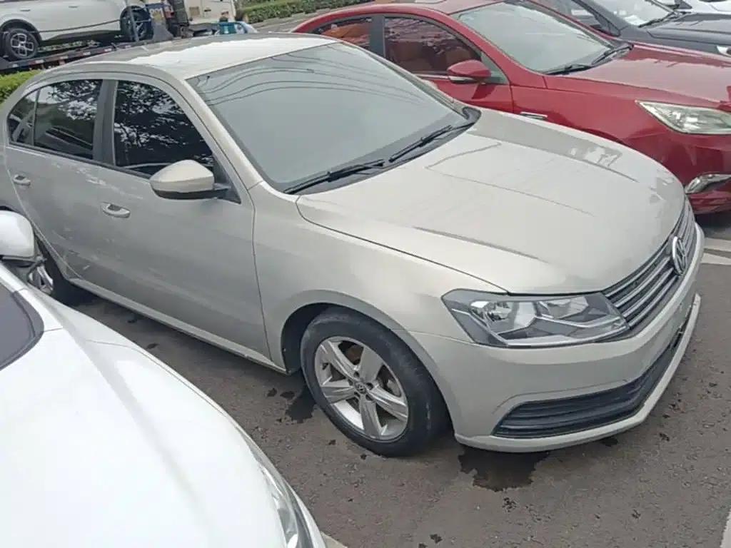 2017 Volkswagen Lavida 1.6L Automatic Fashion Edition — миниатюра 4