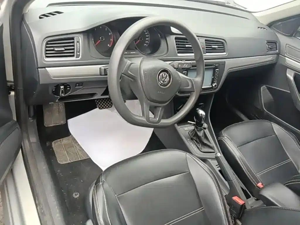 2017 Volkswagen Lavida 1.6L Automatic Fashion Edition — миниатюра 10