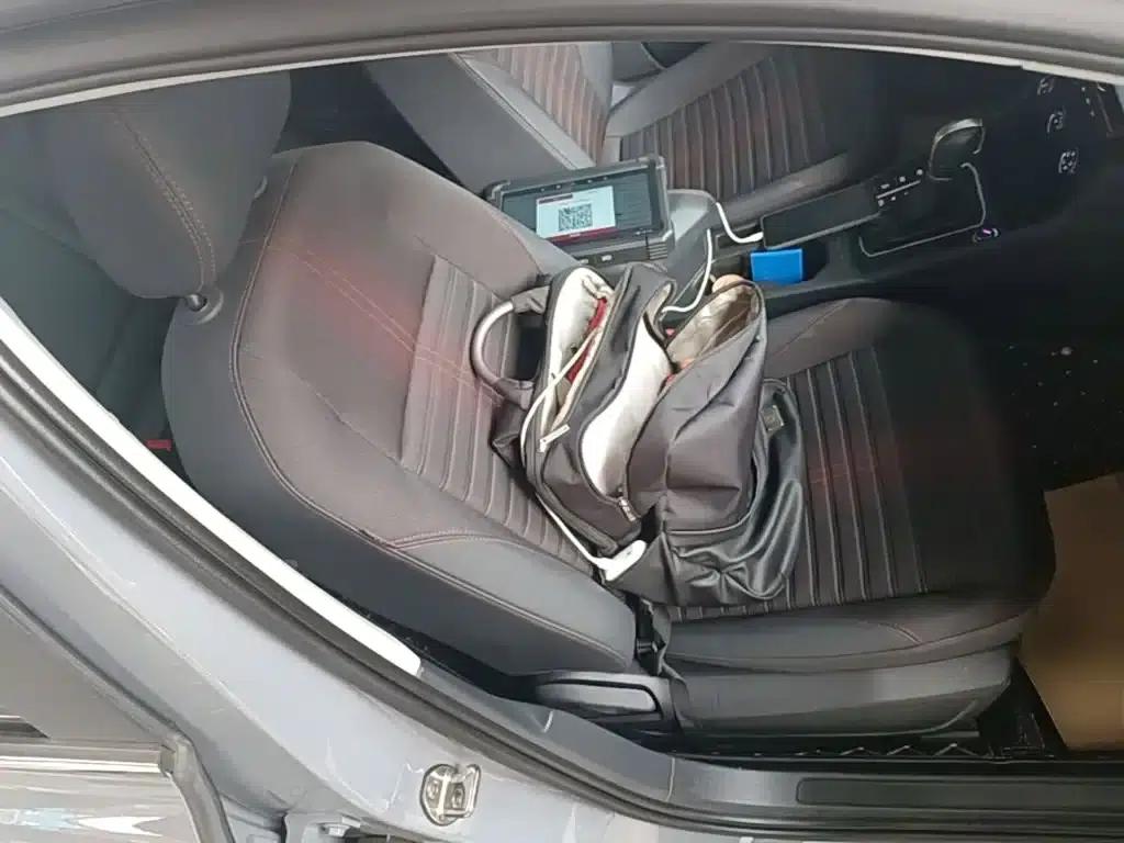 2024 Volkswagen Lavida 300TSI DSG Starry Sky Edition — миниатюра 25