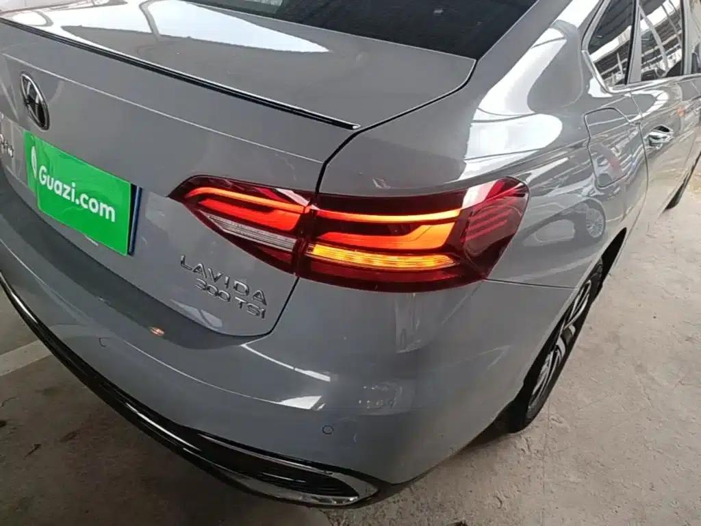 2024 Volkswagen Lavida 300TSI DSG Starry Sky Edition — миниатюра 8