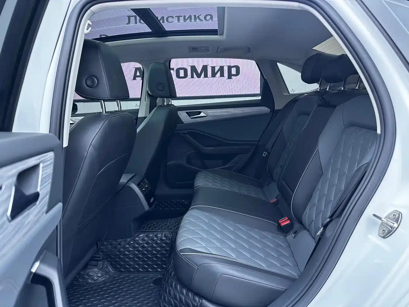 2023 Volkswagen Sagitar 280TSI DSG Super Edition — миниатюра 8