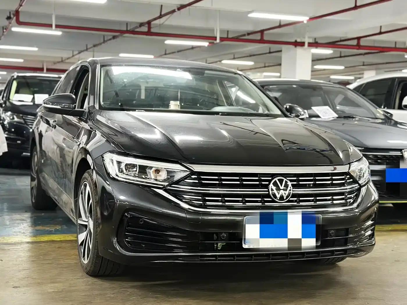 2023 Volkswagen Sagitar 300TSI DSG Flying Edition — миниатюра 3