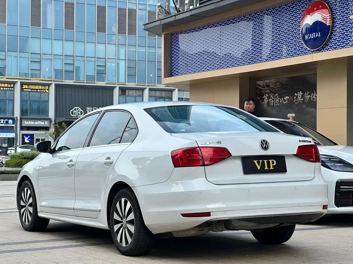 2018 Volkswagen Sagitar 1.6L Automatic Comfort Model — миниатюра 13