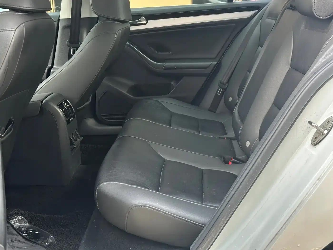 2018 Volkswagen Sagitar 1.6L Automatic Comfort Model — миниатюра 7