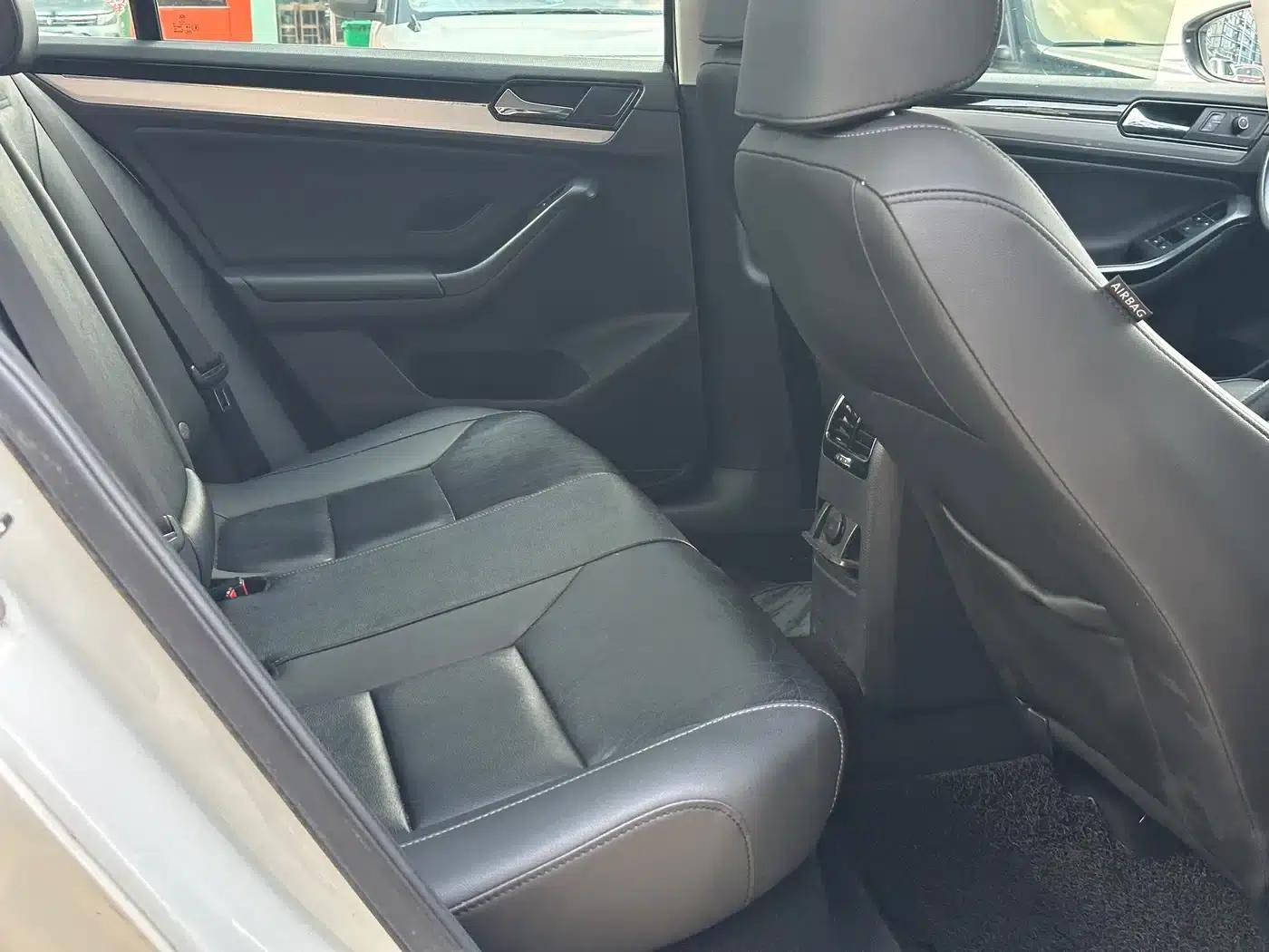 2018 Volkswagen Sagitar 1.6L Automatic Comfort Model — миниатюра 10