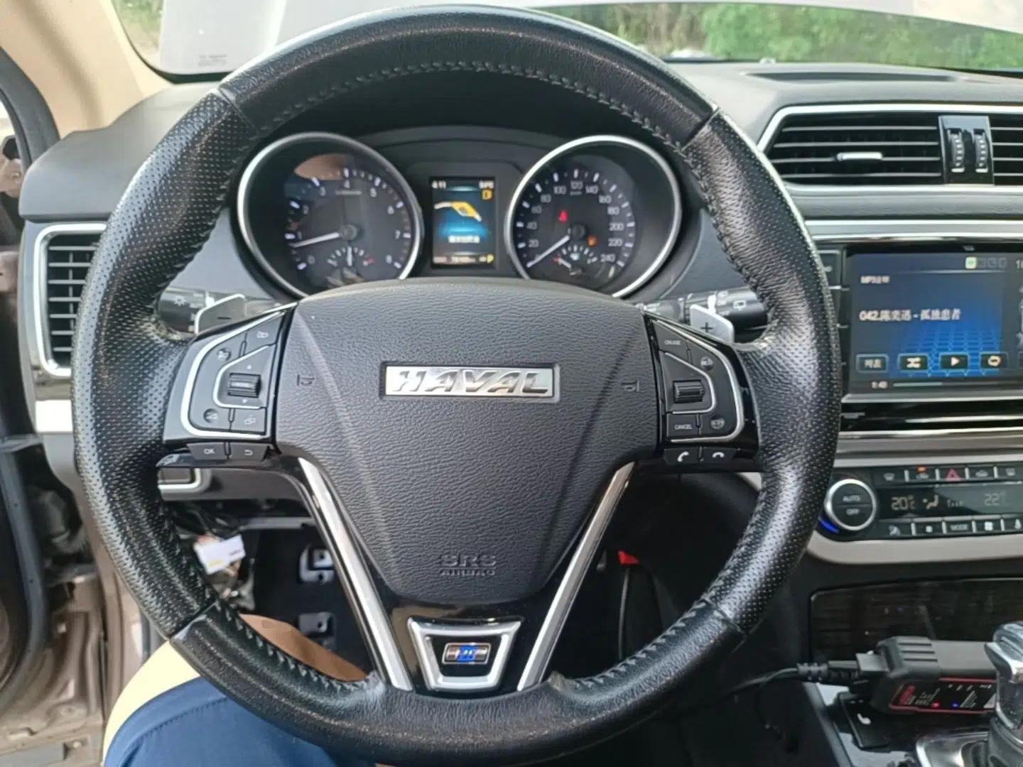 Haval H6 Coupe 2015 Blue Label 2.0T Automatic Two-Wheel Drive Elite Model — миниатюра 13