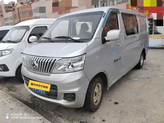Ruixing M80 2018 1.5L Basic Van with Flat Top and Hatchback 4G15S