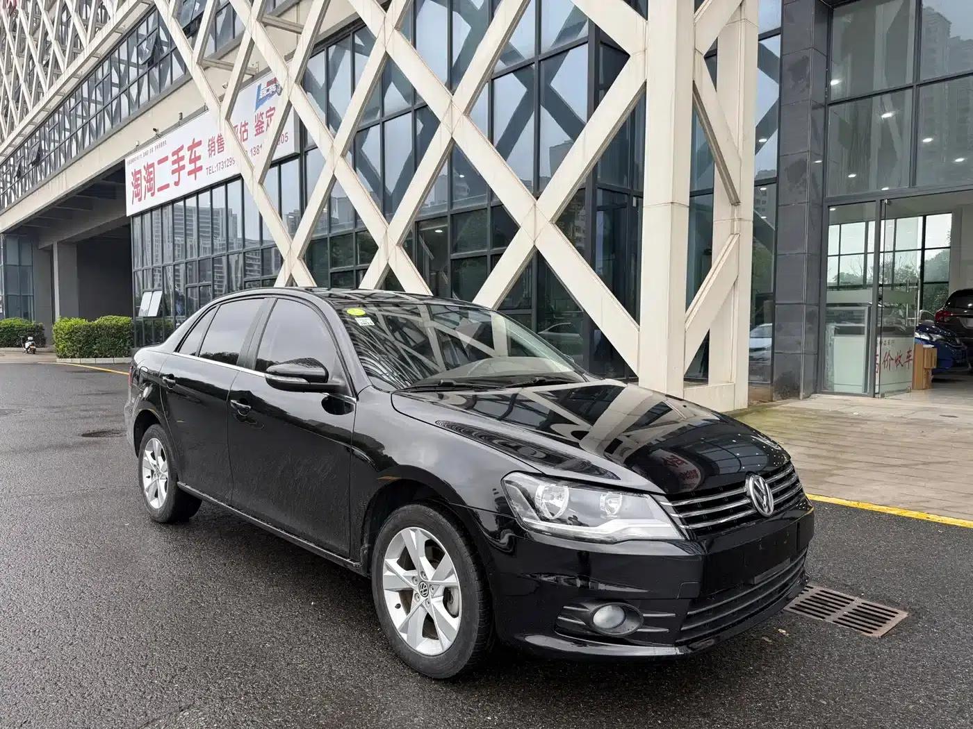 2014 Volkswagen Bora 1.6L Automatic Comfort Model — миниатюра 3