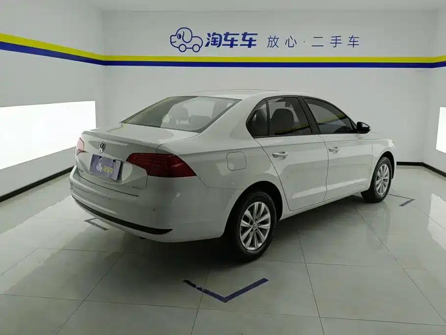 2018 Volkswagen Bora 1.5L Automatic Fashion Edition — миниатюра 3