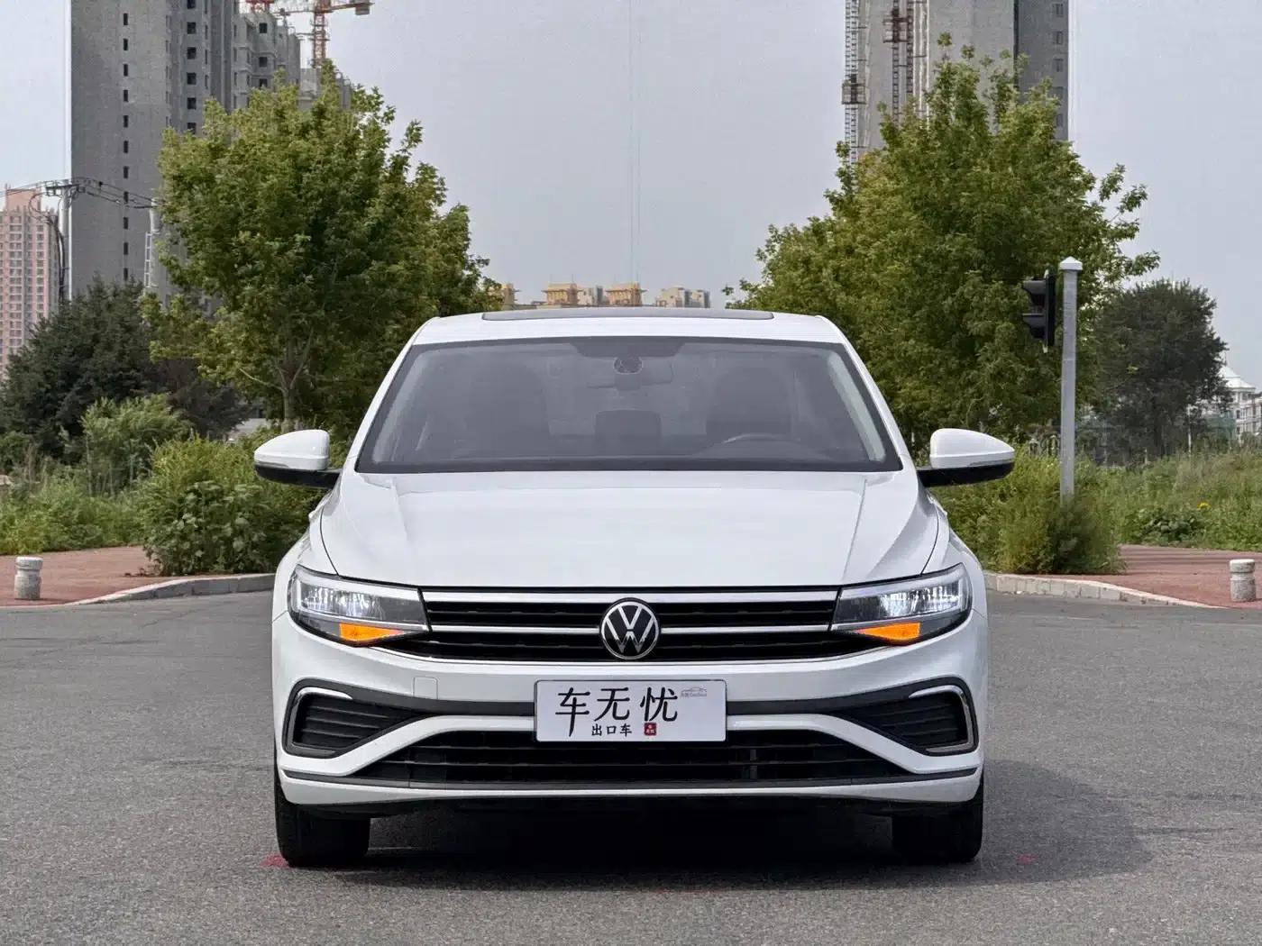2023 Volkswagen Bora 1.5L Automatic Limited Edition — миниатюра 2