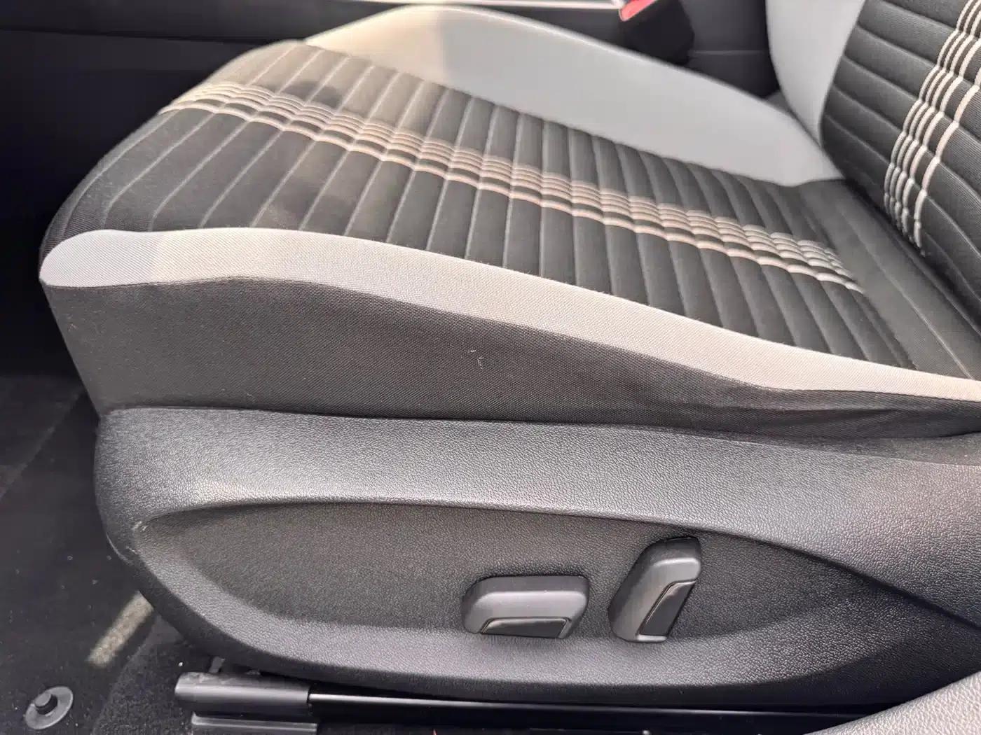 2023 Volkswagen Bora 1.5L Automatic Limited Edition — миниатюра 12