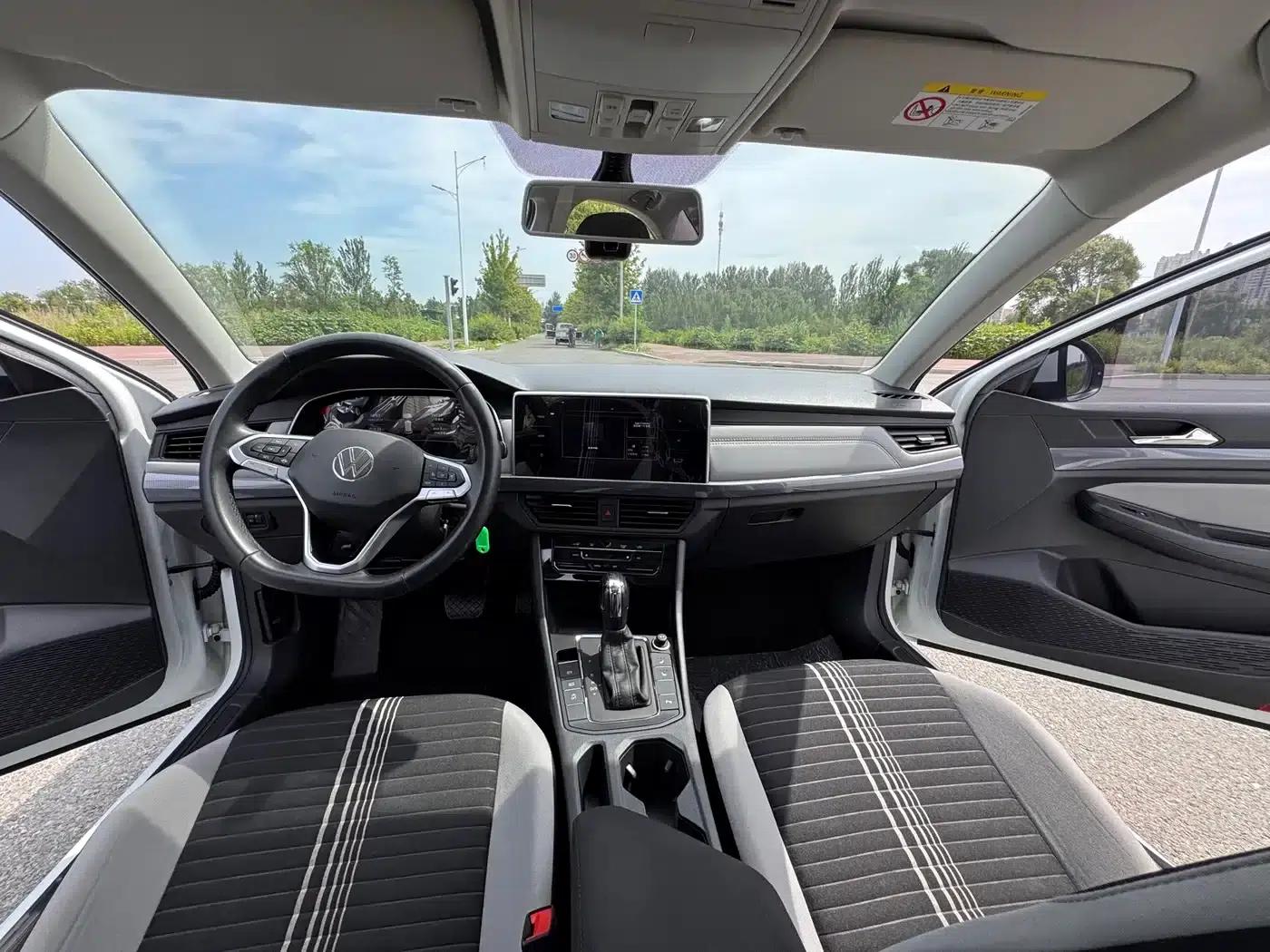2023 Volkswagen Bora 1.5L Automatic Limited Edition — миниатюра 10