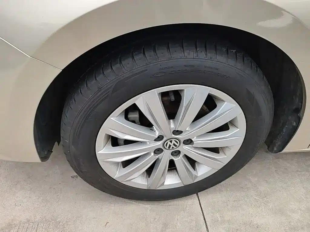 2016 Volkswagen Bora 230TSI DSG Comfort — миниатюра 23