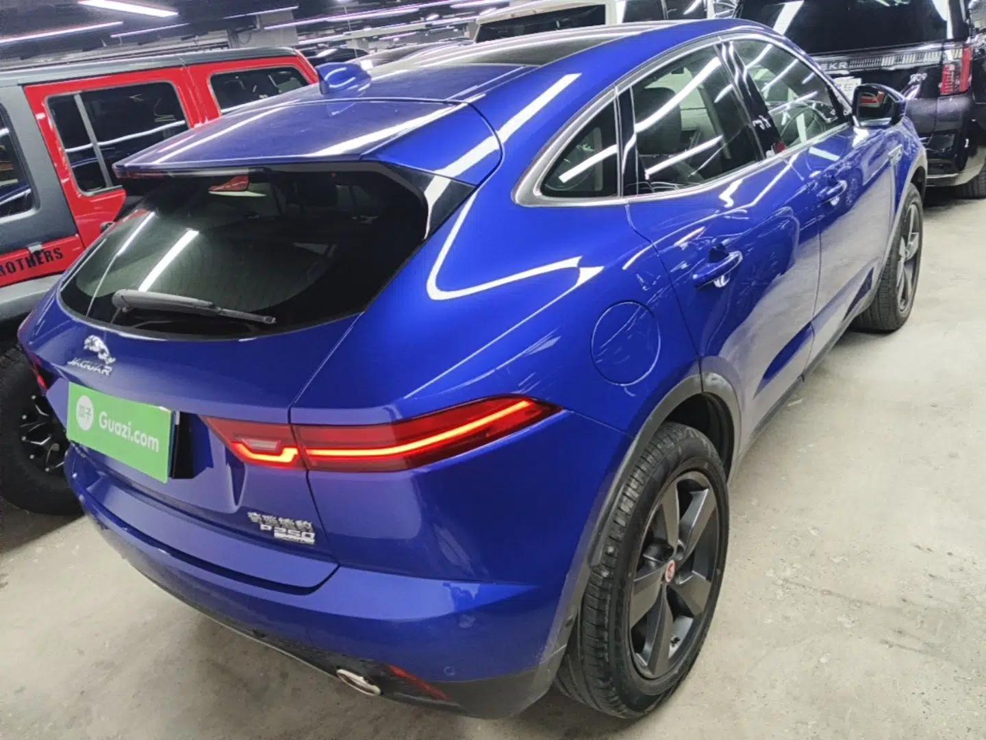 Jaguar E-PACE 2018 P250 S China VI — миниатюра 5