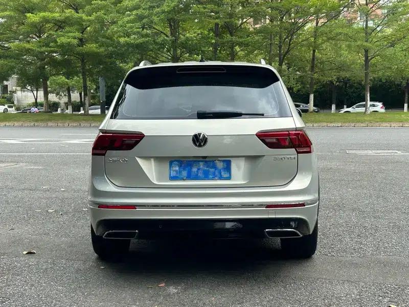 Tiguan L 2021 330TSI Automatic 2WD R-Line Premium Edition — миниатюра 5