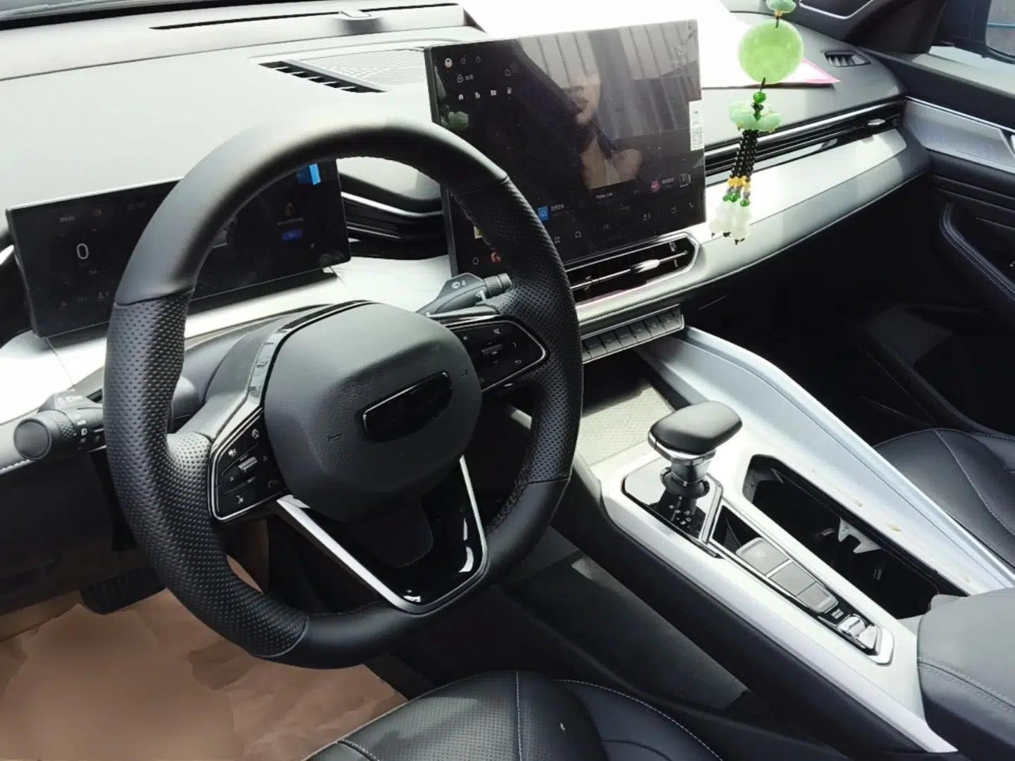 Geely Auto Preface 2025 Dongfang Yao 1.5TD Kunlun Edition — миниатюра 12