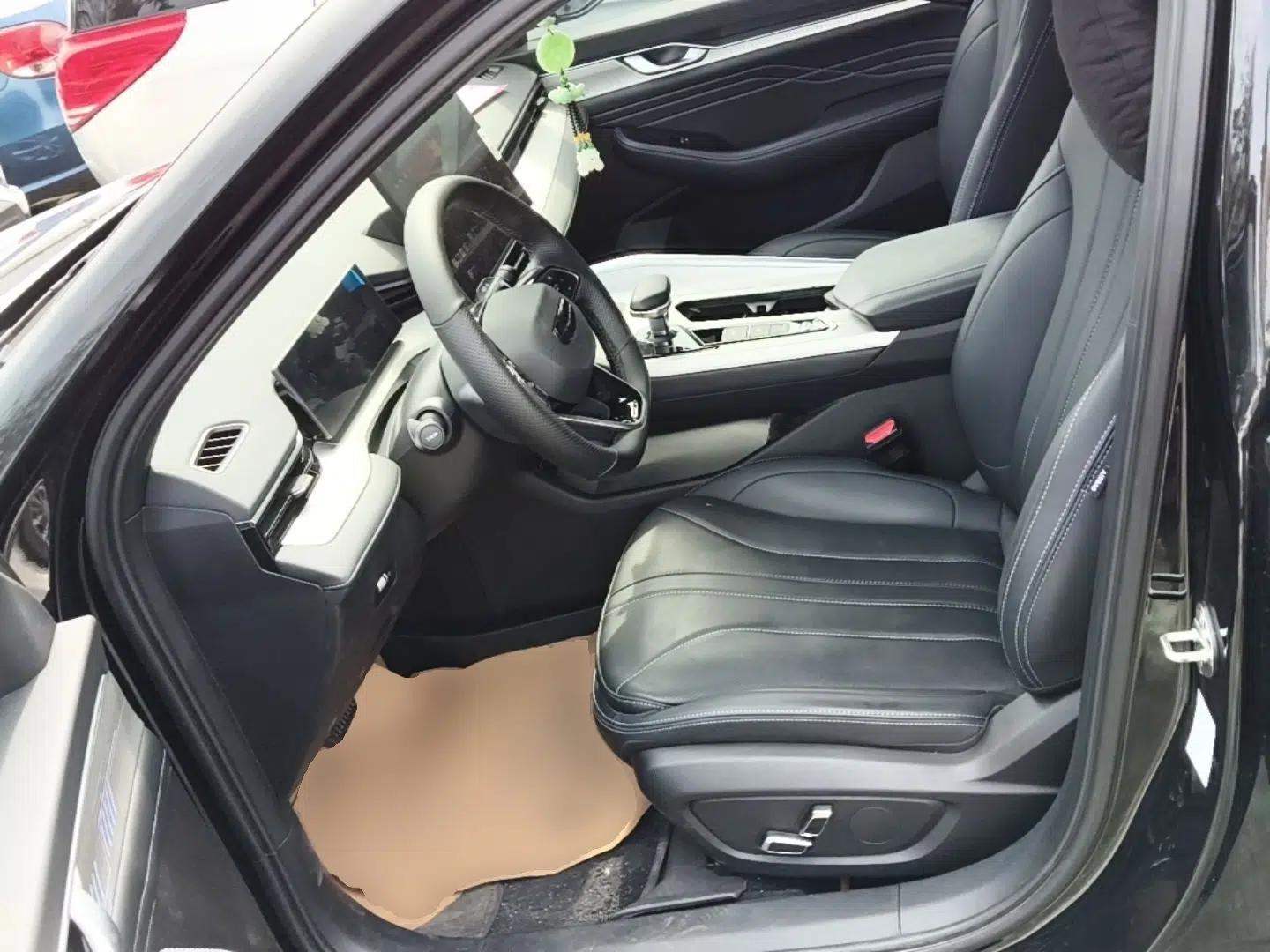 Geely Auto Preface 2025 Dongfang Yao 1.5TD Kunlun Edition — миниатюра 17