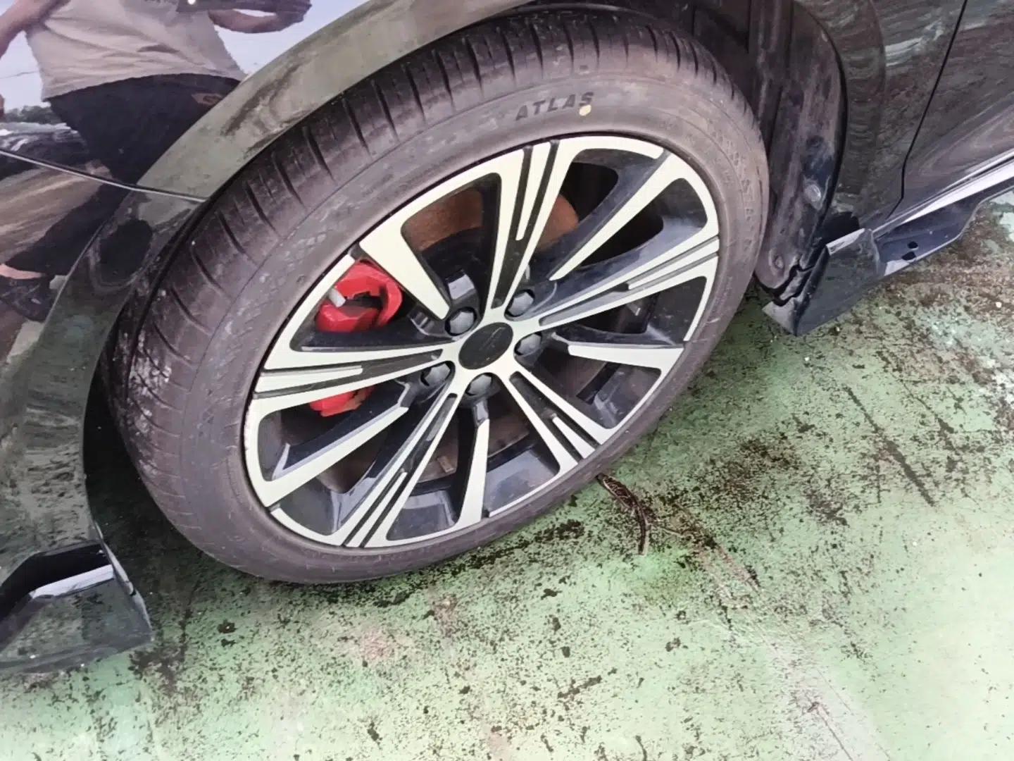 Geely Auto Preface 2025 Dongfang Yao 1.5TD Kunlun Edition — миниатюра 10
