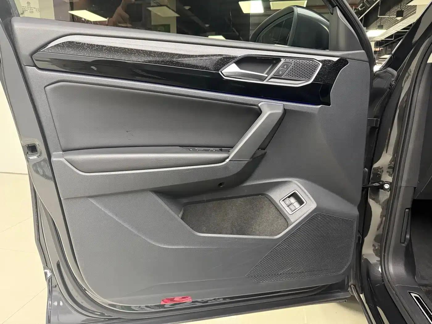 Tayron GTE 2020 1.4T Luxury Edition — миниатюра 17