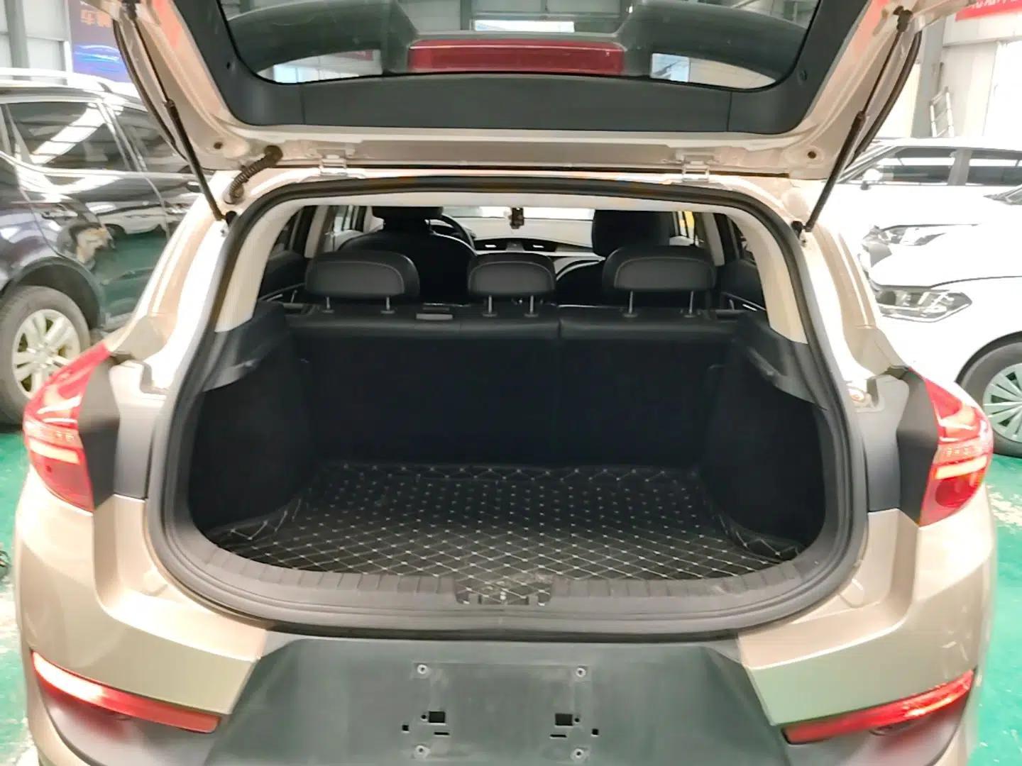 Geely Auto Emgrand GS 2016 Sport Edition 1.3T Automatic LingShang Model — миниатюра 22