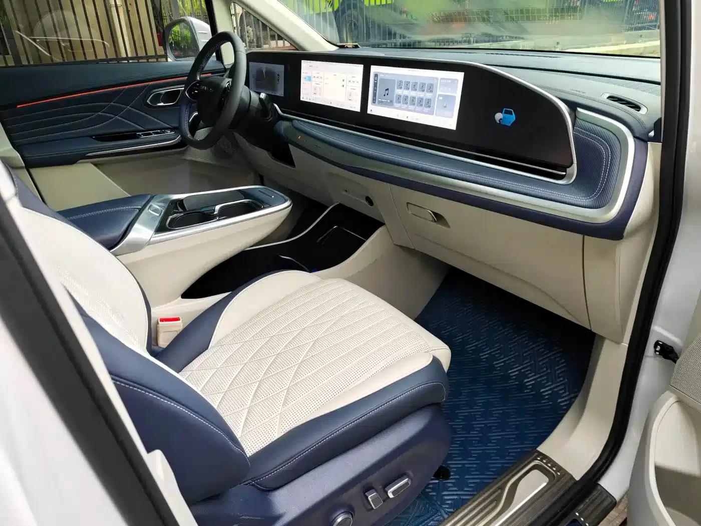 Maxus G90 2024 2.0T Nebula 7-seater Edition — миниатюра 14