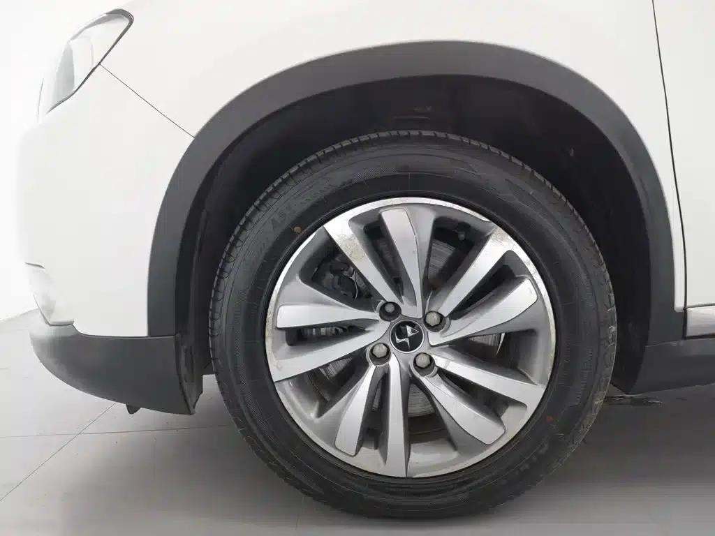 DS 6 2014 1.6T Luxury Edition THP200 — миниатюра 17