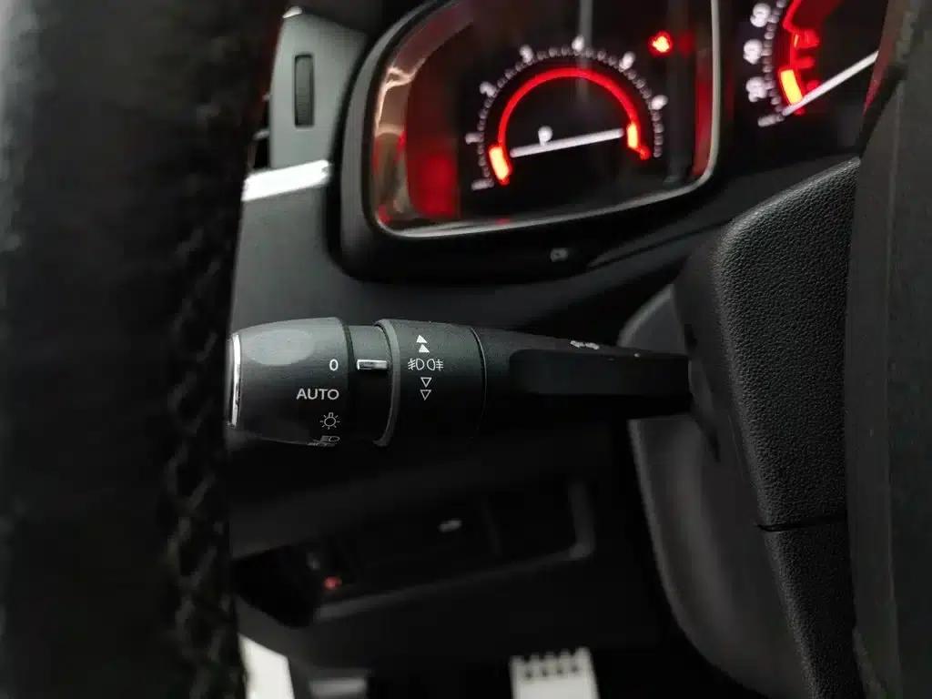 DS 6 2014 1.6T Luxury Edition THP200 — миниатюра 21
