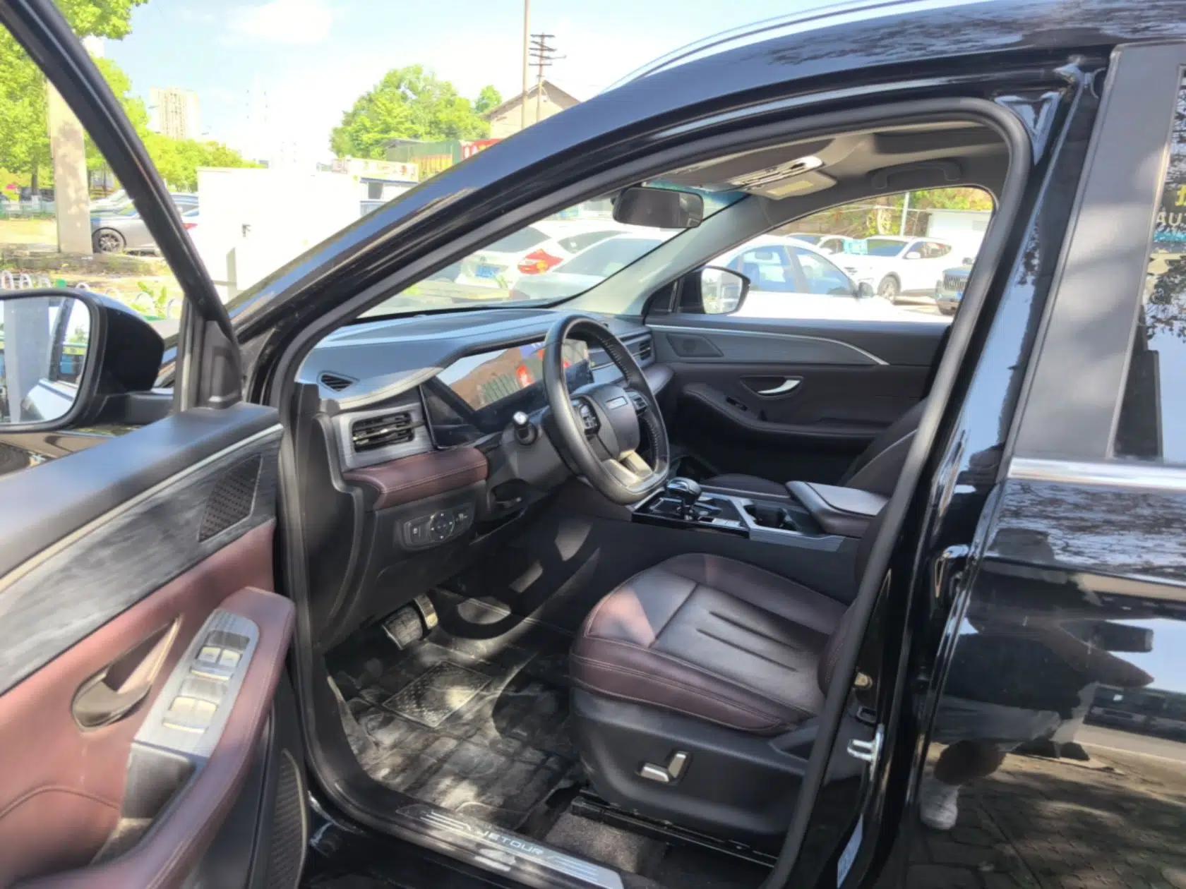 JETOUR X90 PLUS 2024 1.6TD DCT Villa 5-Seater — миниатюра 18