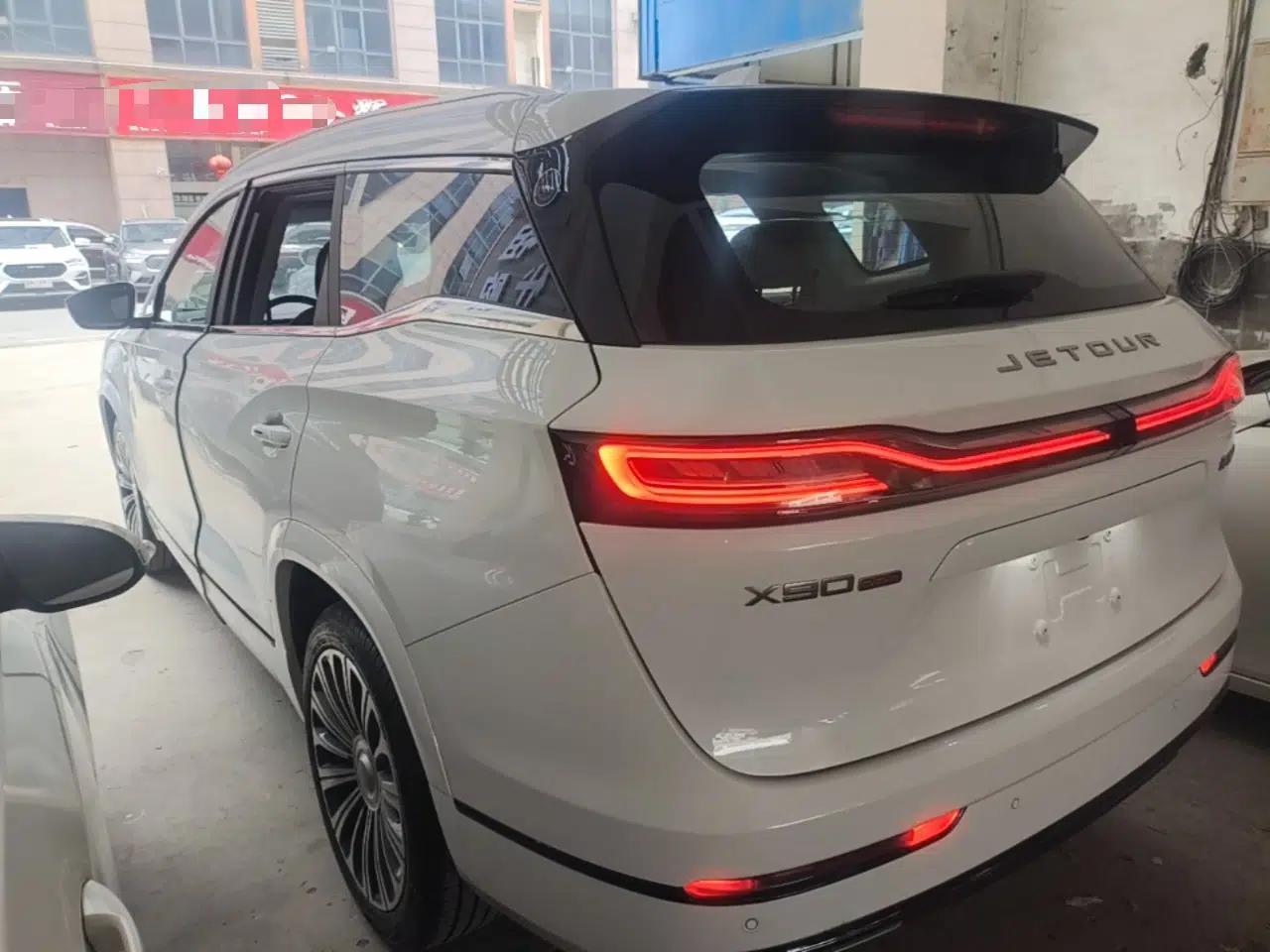 JETOUR X90 PRO 2026 Model 2.0T DCT Elite Edition 5-seater — миниатюра 13