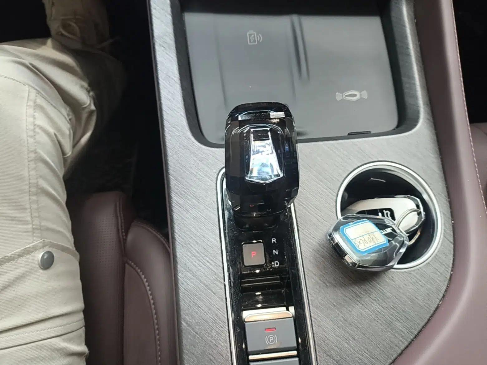 JETOUR X90 PRO 2026 Model 2.0T DCT Elite Edition 5-seater — миниатюра 21