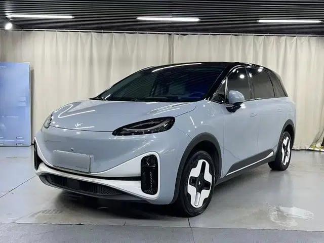 ARCFOX Kaola 2023 Family Edition Pro