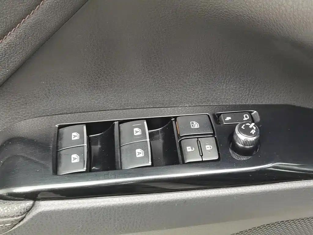 2019 Camry 2.0G Luxury Edition (China VI Emission Standard) — миниатюра 9