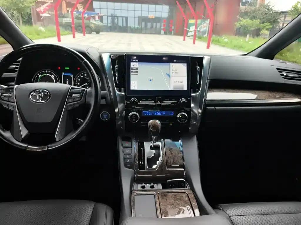 2021 Alphard Hybrid 2.5L Premium Edition — миниатюра 19