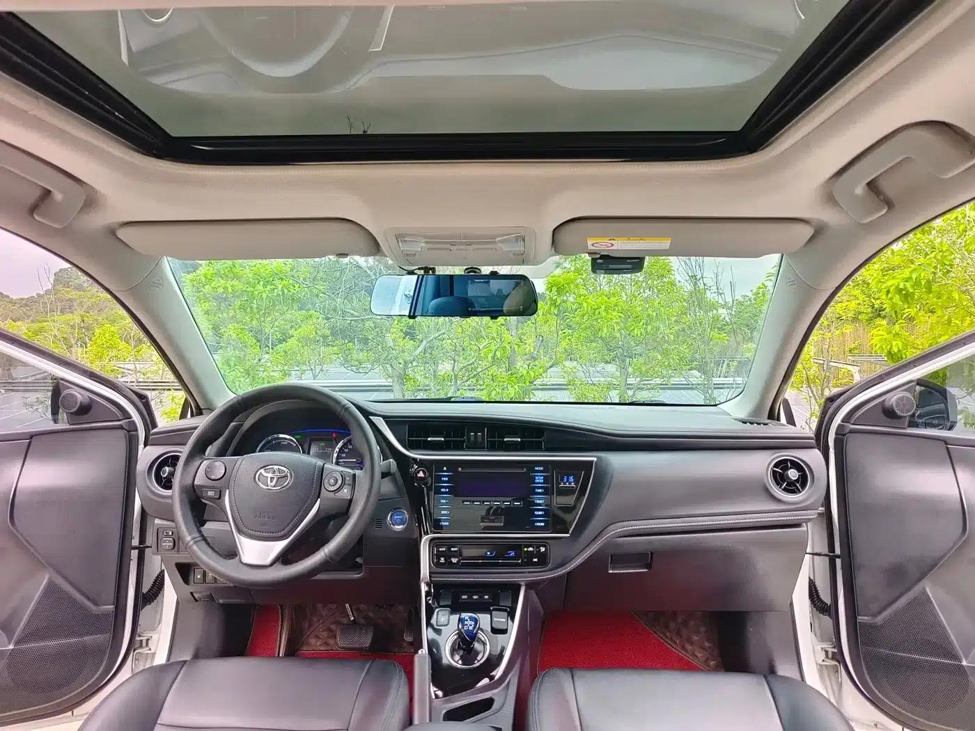 2021 Toyota Corolla Hybrid 1.8L E-CVT Pioneer Edition — миниатюра 11
