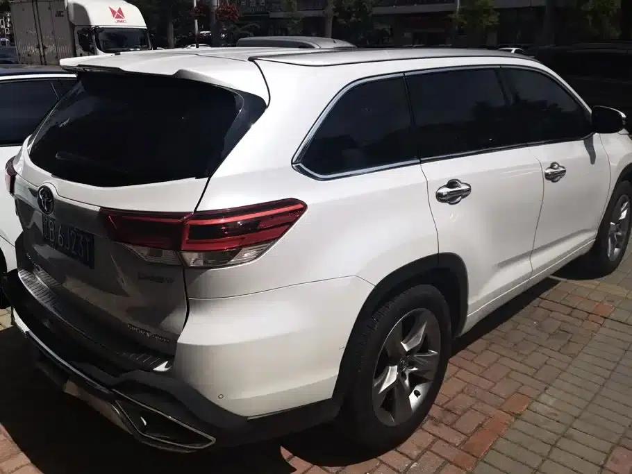 2021 Toyota Highlander 2.0T AWD Luxury 7-seater — миниатюра 3
