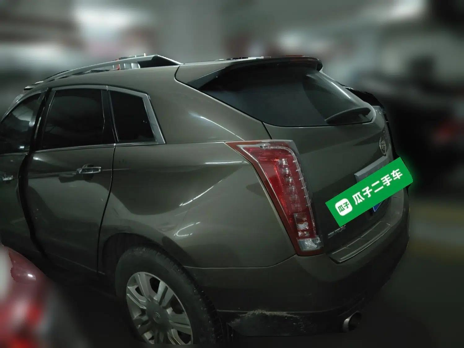 Cadillac SRX 2014 3.0L Elite Model — миниатюра 4